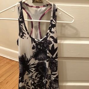 lululemon Cool Racerback size 4 NWOT